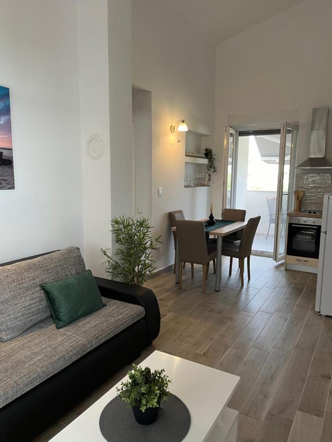 סבטי פטר Four Stars Apartments מראה חיצוני תמונה