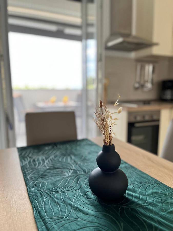 סבטי פטר Four Stars Apartments מראה חיצוני תמונה